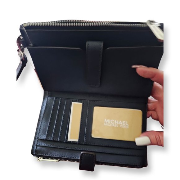 Michael Kors NWT Dark Blue Wallet - Picture 2 of 3